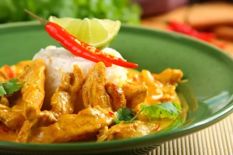 Jak zrobić przyprawę curry – prosty przepis na aromatyczną mieszankę