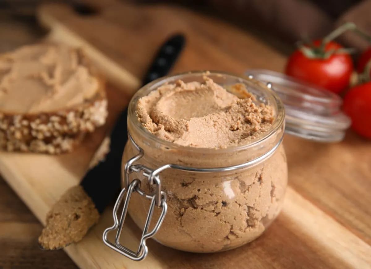 Jak zrobić pasztet wieprzowy do smarowania, który zachwyci gości