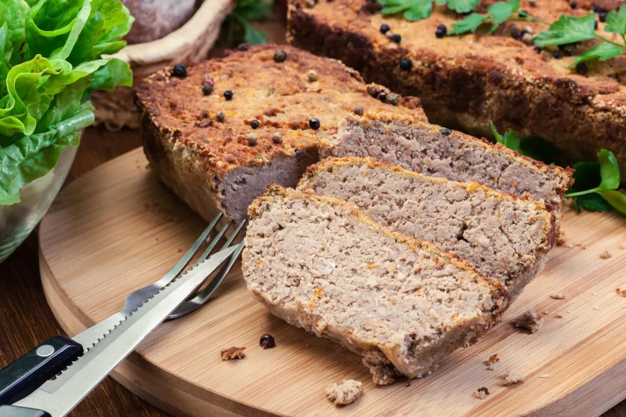 Dlaczego pasztet pęka? Oto najczęstsze przyczyny i rozwiązania